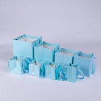 Sac cadeau carré bleu pour vêtements personnalisés, sac d'emballage cadeau en carton blanc, sac à main, supporte différentes tailles