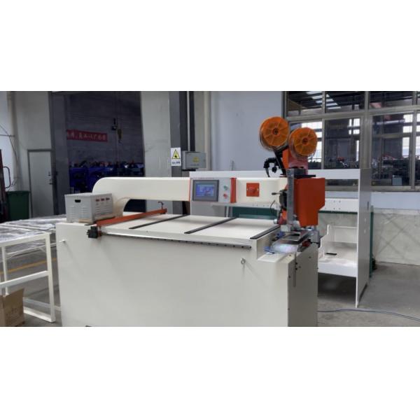 Полуавтоматическая машина для пошива картонных коробок