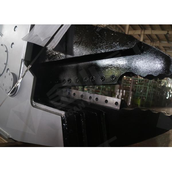 Автомобиль Kobelco SK200 разбирая корабль оборудования разбирает дробилку челюсти машины конкретную для ножниц экскаватора