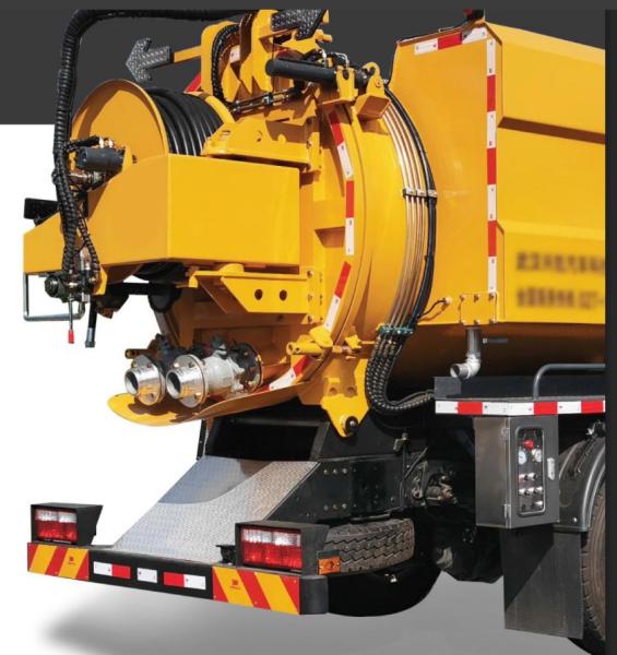 Professional C11000 Sewage Vacuum Pump Truck For Commercial Cleaning Needs