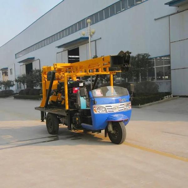 Forage de puits d'eau domestique à moteur diesel Hydraulique pour exploration géologique