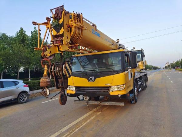 Crane d'occasion XCMG 25 TON SANY 80TON ZOOMLION 100TON 90TON bas prix en bon état 90% neuf, fabriqué en Chine
