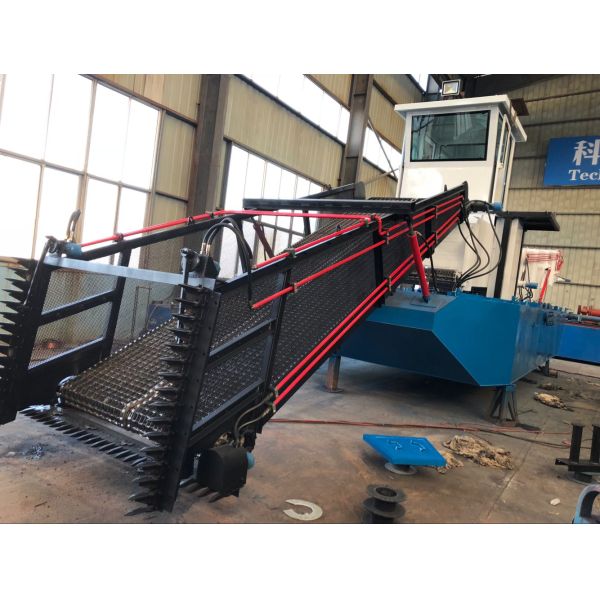 12t Load Capacity 75kw Power Iron Frame Aquatic Weed Harvester Floating Collector Dredger