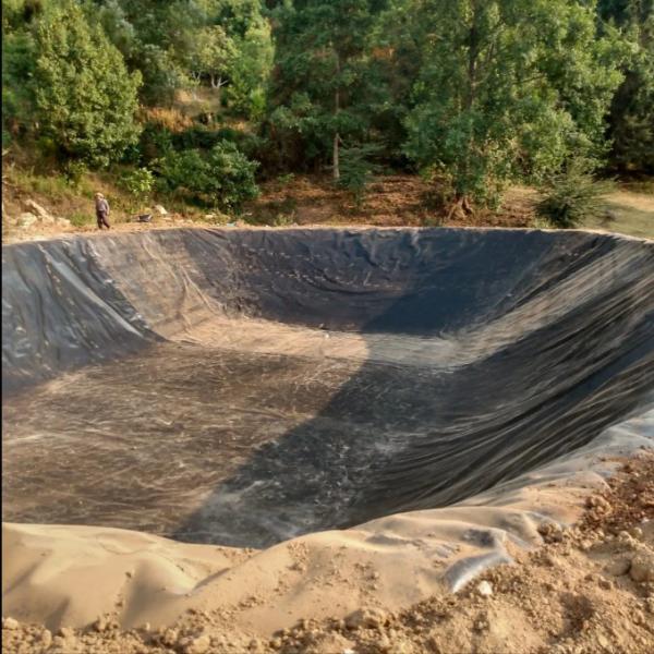 Black HDPE Geomembrane Liners For Landfill / Mining / Water Containment