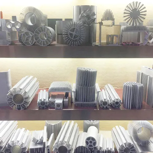 Tournesol en aluminium expulsé de profil de radiateur autour de l'alliage 6063