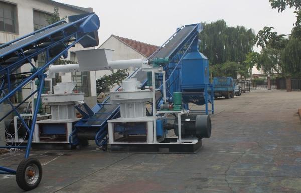 75KW Electric Motor Driven Ring Die Wood Pellet Machine / Pellet Making Machine