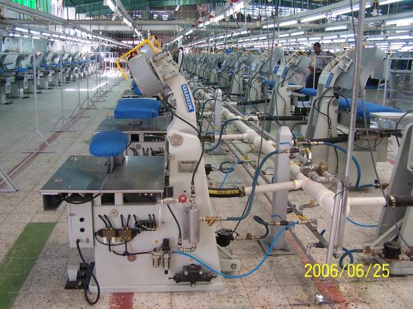 Vapor industrial da máquina de pressão das calças que passa para Legger