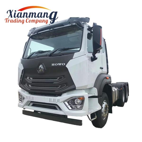 Sinotruck Hohan E7G 6x4 10 Wheels Prime Mover Trailer Truck Head With Manual Transmission And Air Conditioner