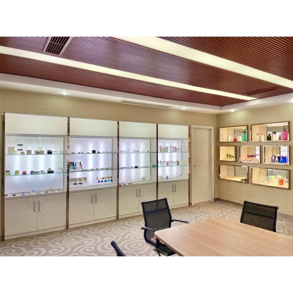 80 мл ПЭТ пластиковая бутылка с 24/410 пластиковой винтовой крышкой Дисковая крышка Flip Top Cap Лосьонный насос Прямая туманная распылитель