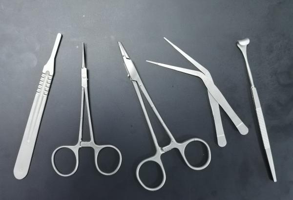 Coating Stainless Steel Nursing Scissors , Titanium Surgical Instrument Parts