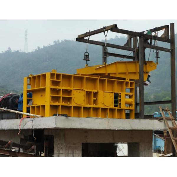Dia 1500mm дробилки 100t/H крена известняка Argillaceous Toothed