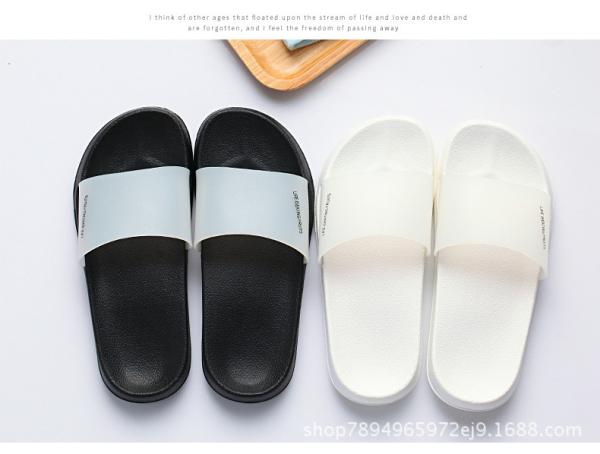 White Soft Bathroom Slippers , Indoor Couple Slides Non Slip Shower Sandals