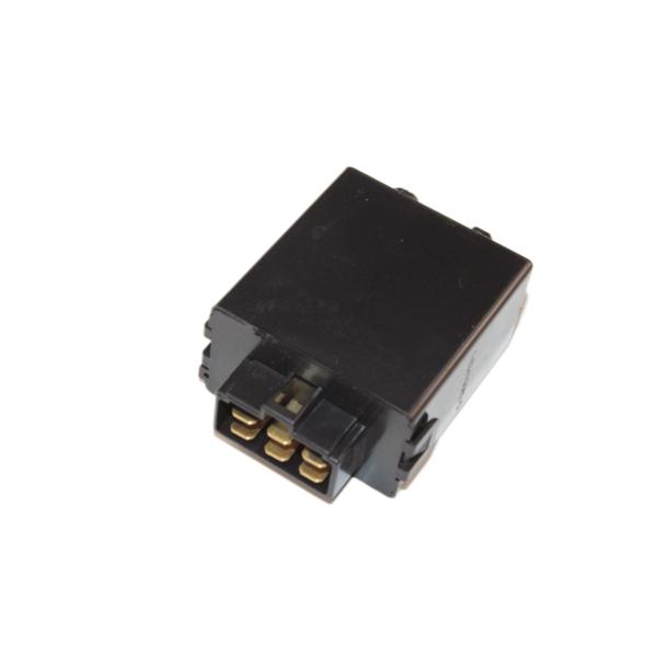 NPR 6P CXZ81K 10PE1 Isuzu Electrical Parts Unit Flasher 1834700621