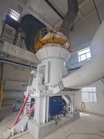 Moulin cru vertical Ultrafine de charbon à l'usine de ciment pour la chaîne de production de poudre de barytine de quartz de bauxite