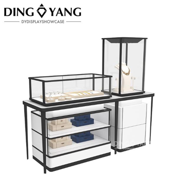 Modern Glass Stainless Steel Fashionable Jewelry Showcase With Led Light