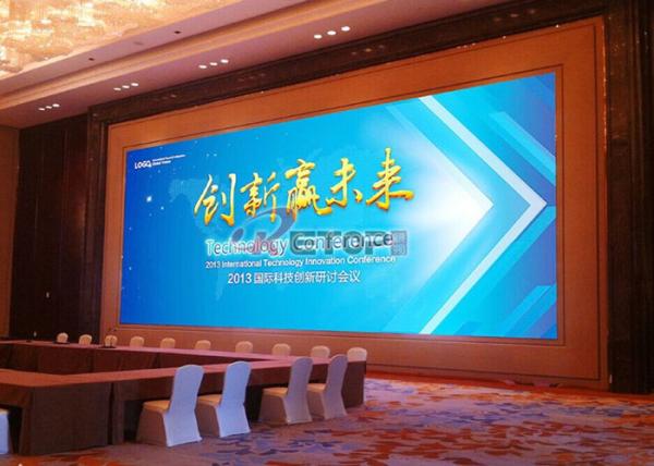 P3.91mm Indoor LED Video Wall Screen 500x500mm Cabinet