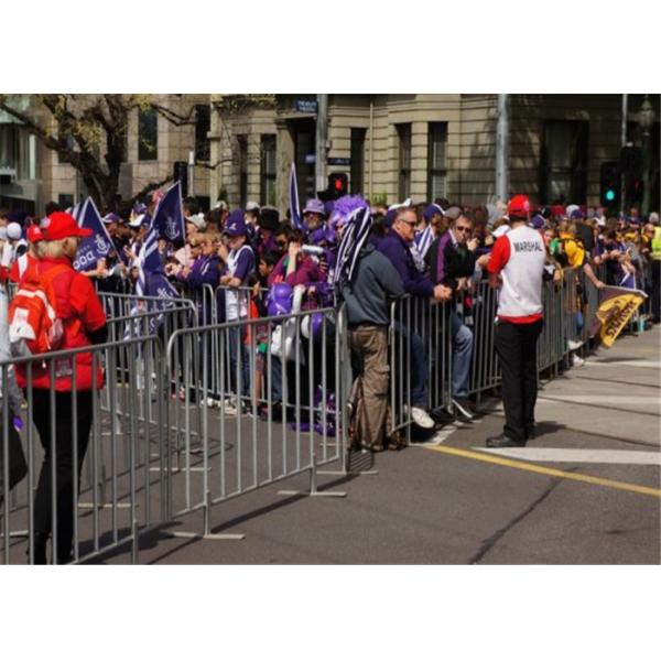 Portable Metal Pedestrian Barriers / Crowd Safety Barriers For Construction Concert