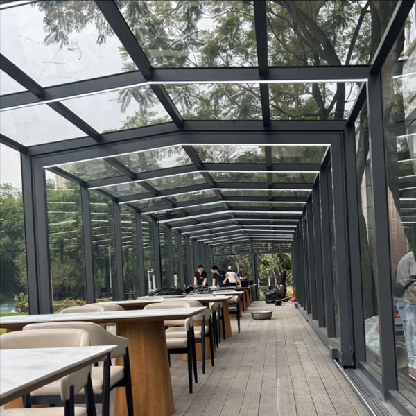 Indoor/Outdoor Aluminum Luxury Victorian Style Contemporary Polygon Glass House Four Seasons Solarium Hotels Tempered Glass
