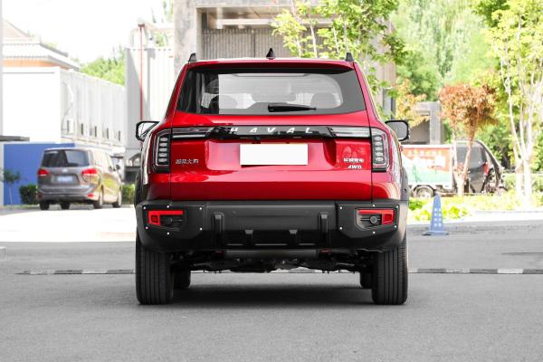 O carro de esportes compacto Haval de SUV da gasolina Dargo 2.0t Dct 4wd saiu da direção