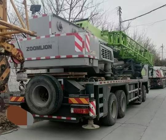 2020 Années Zoomlion Mobile Crane 50 Tons Avec Cinq bras de la grue Jib Pour les projets de construction lourds Après vente