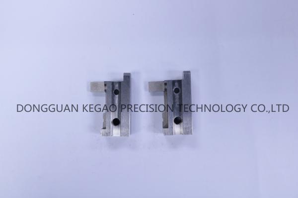 8407 Automotive Plastic Components Inser 0.2Ra Finish precision
