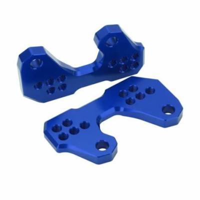 Peças fazendo à máquina de alumínio do CNC do suporte de alumínio do CNC do azul 0.05mm