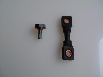 Forklift battery accessories: flexible connector, screw connector
