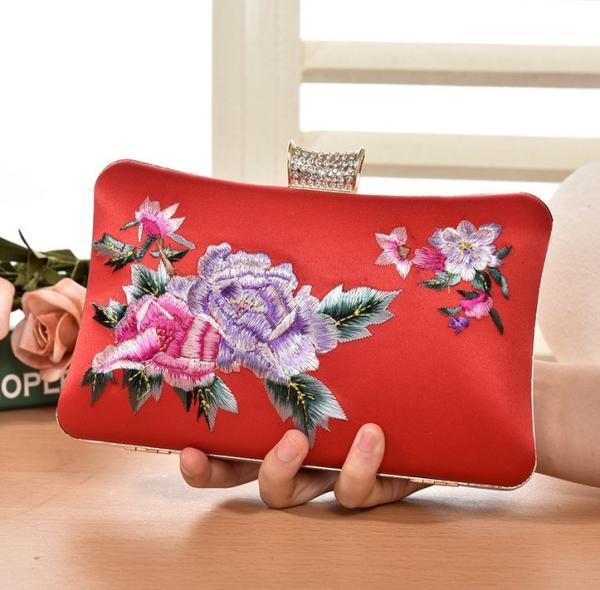 European and American vintage evening bags embroidered clutch bride