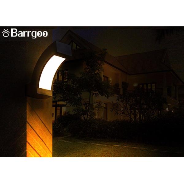 Decorative Vertical 10W Waterproof LED Outdoor Wall Lights For Garden Using
