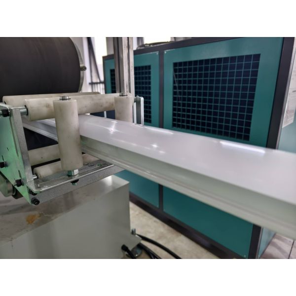 PC PMMA Lampshade Extrusion Production Line, PC LED Tube Light Extrusion Machine