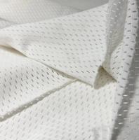 Tissu en treillis à mailles résistant à l'humidité et léger pour les vêtements de sport