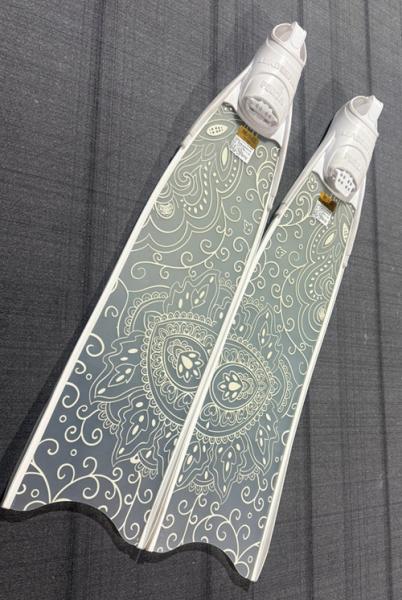 Personalized Long Blade Freediving Fins Fiberglass Free Diving Flippers For Underwater Sports