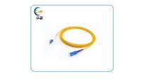 Cable optique à fibre optique de couleur jaune avec échantillonnage rapide Temps de livraison de 3 à 5 jours