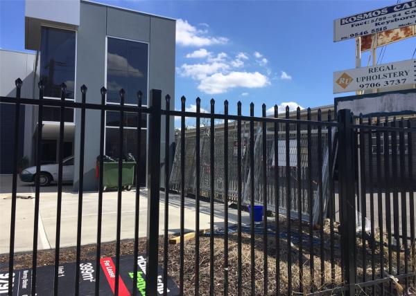 Garrison Security Tubular Fence Panels 2.1m*2.4m Minimum 60 microns interpon powder coated blacc Rails 40mm*1.6mm