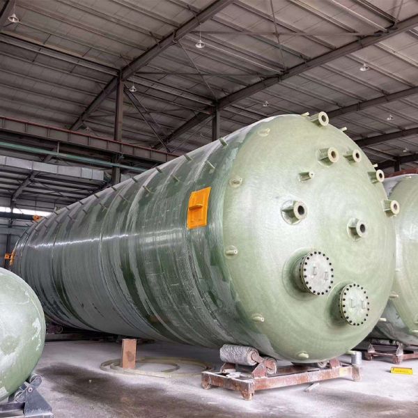 Flexible Structure Vertical / Horizontal Fiberglass Chemical Tank With Optimized Space Utilization