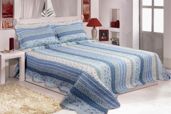 Microfiber Printed Queen Size Bed Quilts , Optional Colors Bed Cover Sets