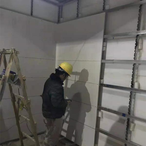 Villa Fireproof Calcium Silicate Board Insulated With Rubber And Quartz Sand Material