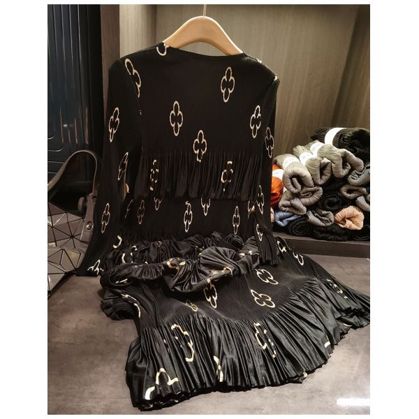 Autumn Casual Mid-Length Ruched Dress for Plus Size Moms Loose Fit Printed Chiffon Solid Style Floor-Length Dress