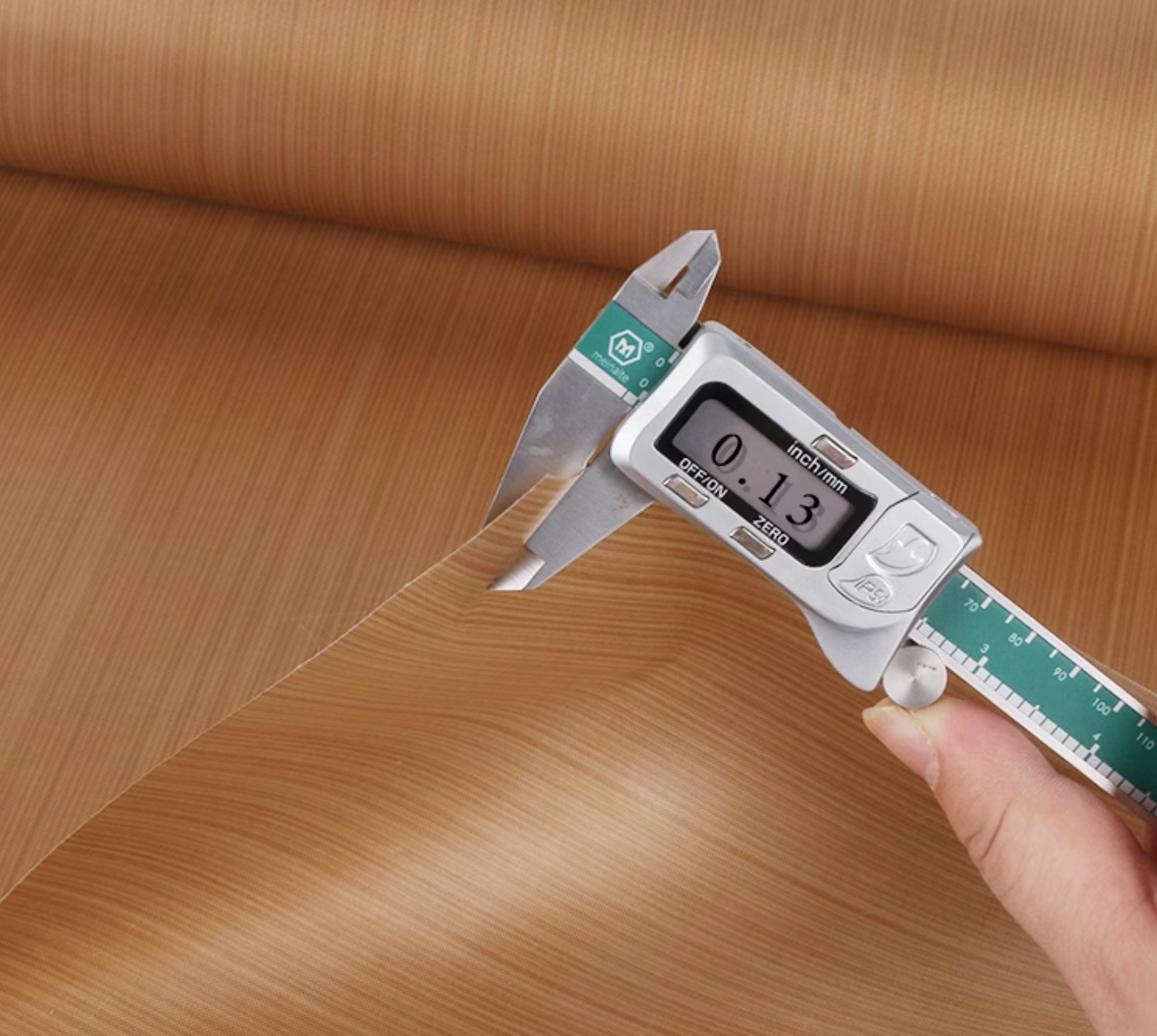 High Temperature Resistant PTFE Coated Fiberglass Fabric with 17 Oz/sqy Unit Weight and Woven Fabric Type