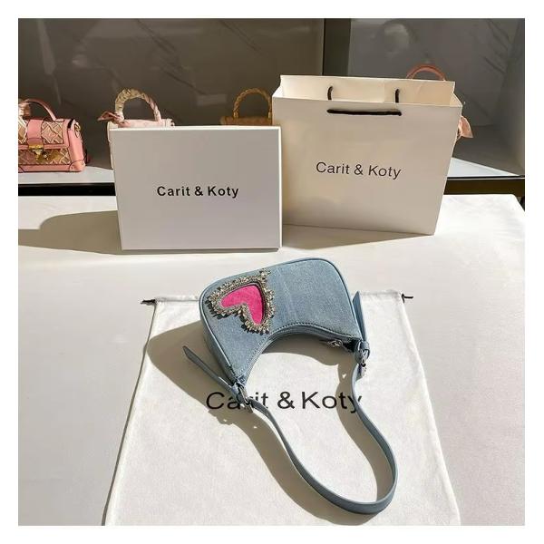 Stylish Heart-Shaped Denim Handbag for Women Single Handle Zipper Closure Cotton Lining