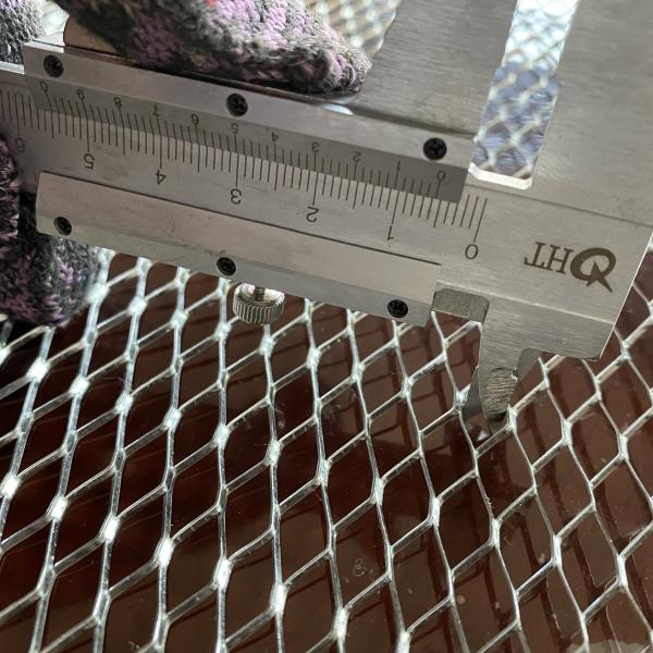 Lato de metal de estuco galvanizado de 1.75 libras 27 x 96 pulgadas G60 o G90 recubrimiento de zinc