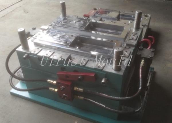 Moulage par compression du cadre de porte de train SMC 300 000 coups Acier P20