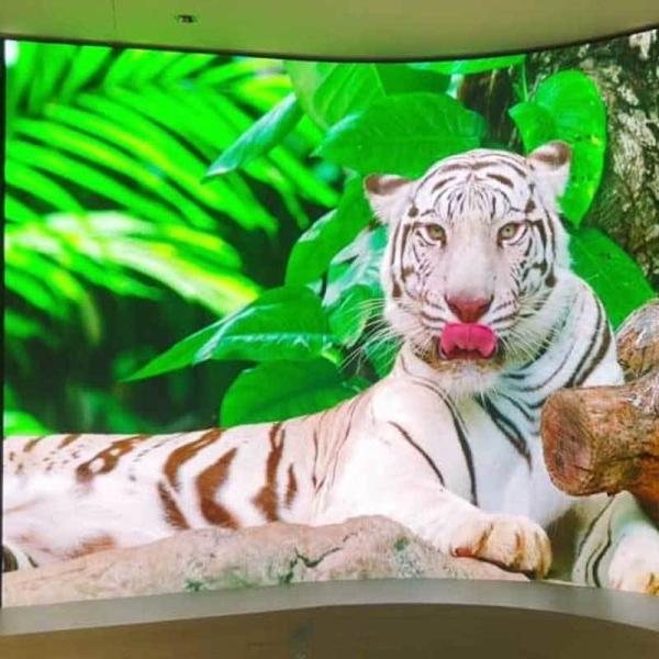 Customized Indoor Giant Stage Background Seamless P1.25 P1.5 P1.8 P1.9 P2 P2.5 SDK Splicing LED Display Screen Video Wall