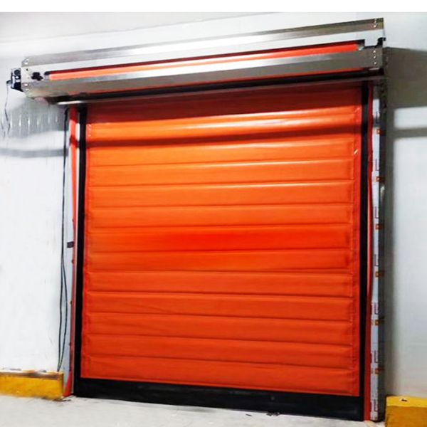 Excellent Sealing Warehouse Freezer Doors , Blue High Speed Cold Room Doors