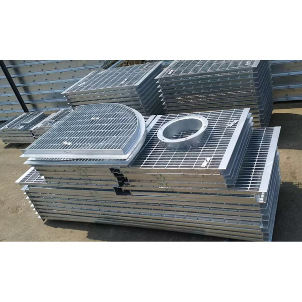Hot Dipped Galvanized Serrated Stainless Steel Grating High Strength Drain Cover for Outdoor Use