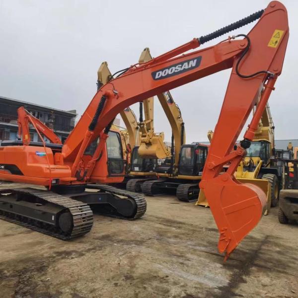 Internal Combustion Drive Used Doosan Excavator 1.0-1.5m3 Bucket Capacity