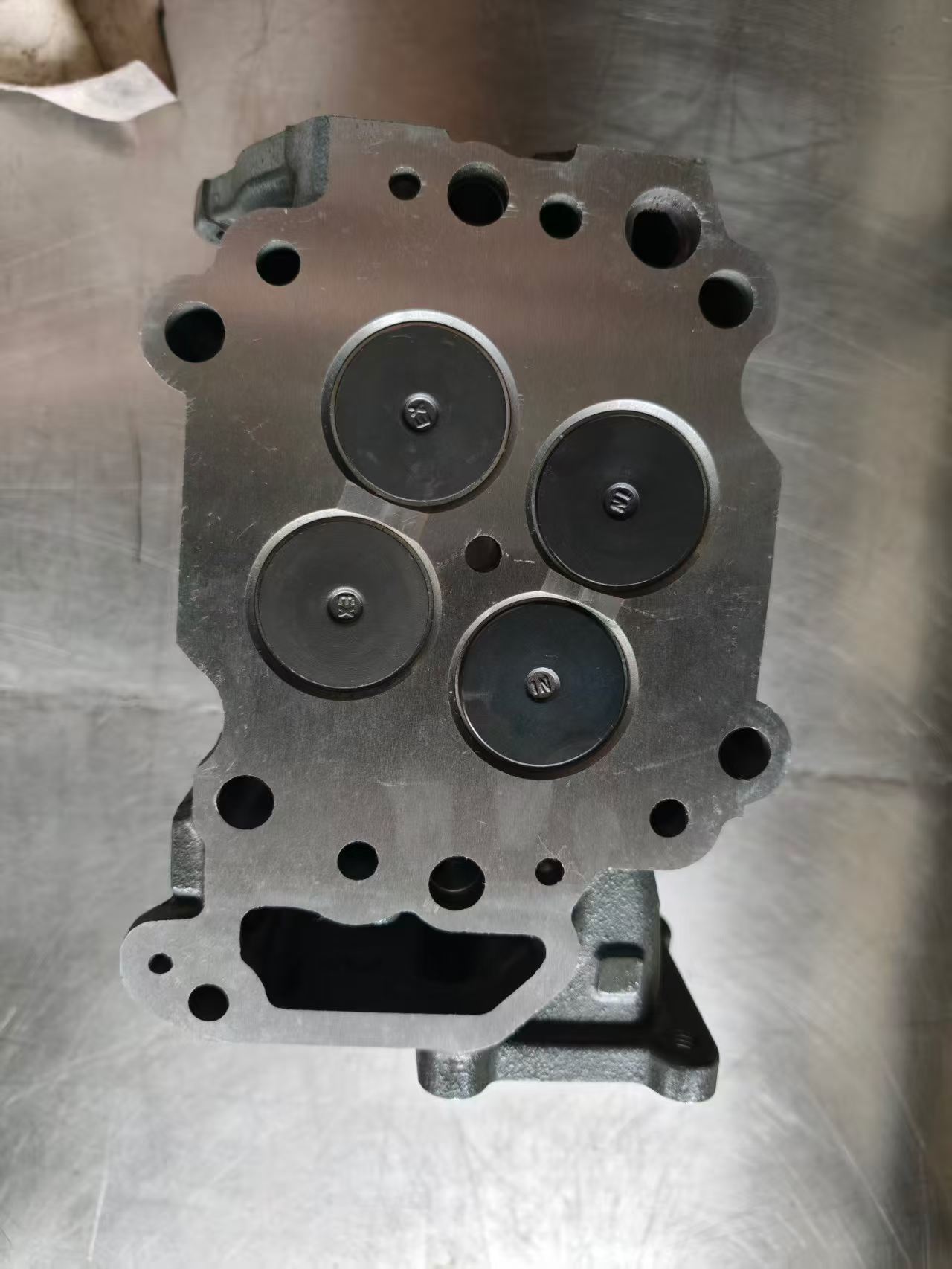 6D125‑1 Complete Cylinder Head Assembly For Komatsu PC400‑6 Excavator Engine Replacement