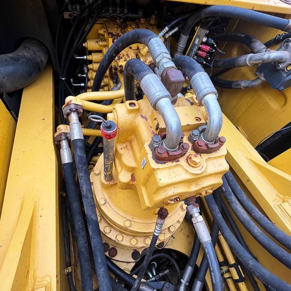 PC400-8R Used Komatsu Excavators 1.9m3 Capacity Bucket 650L Large Fuel Tank