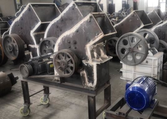 Небольшая стеклянная каменная машина дробилки молотка базальта 10TPH