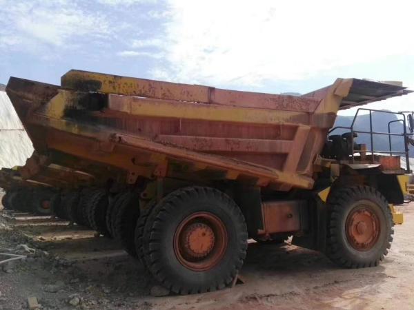                  Used Komatsu off-Road Truck HD325-6 in Perfect Working Condition with Reasonable Price, Secondhand Komatsu Dump Lorry HD325-6 for Sale             